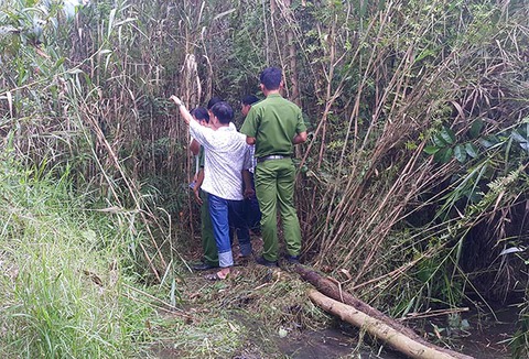 Bé gái 13 tuổi bị giết, giấu xác trong vườn hoang - Ảnh 1. Bé gái 13 tuổi bị giết, giấu xác trong vườn hoang - Ảnh 1.