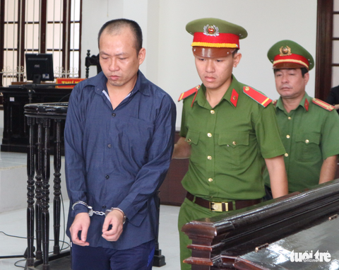 Hiếp dâm trẻ em lãnh 16 năm tù - Ảnh 1. Hiếp dâm trẻ em lãnh 16 năm tù - Ảnh 1.