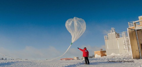 Lỗ hổng ozone ở Nam Cực nhỏ nhất 29 năm qua - Ảnh 1. Lỗ hổng ozone ở Nam Cực nhỏ nhất 29 năm qua - Ảnh 1.