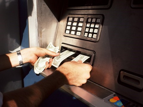 Europol cảnh báo gia tăng các vụ tấn công mạng nhằm vào máy ATM - Ảnh 1. Europol cảnh báo gia tăng các vụ tấn công mạng nhằm vào máy ATM - Ảnh 1.