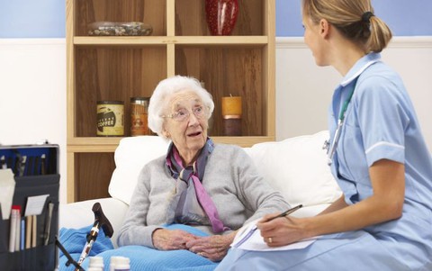 Chăm sóc người bị lú lẫn - Ảnh 1. Chăm sóc người bị lú lẫn - Ảnh 1.