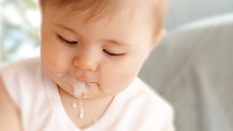 Xử trí khi trẻ bị nôn trớ - Ảnh 1. Xử trí khi trẻ bị nôn trớ - Ảnh 1.