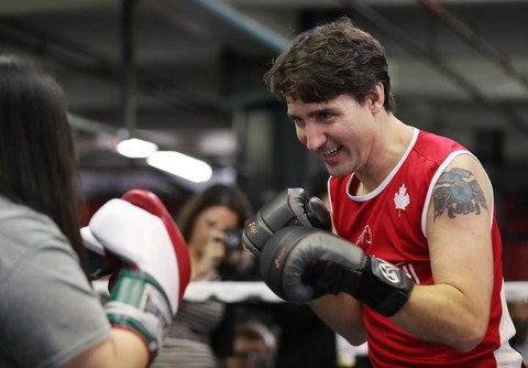 Ý nghĩa hình xăm trên tay thủ tướng soái ca Justin Trudeau - Ảnh 2. Ý nghĩa hình xăm trên tay thủ tướng soái ca Justin Trudeau - Ảnh 2.