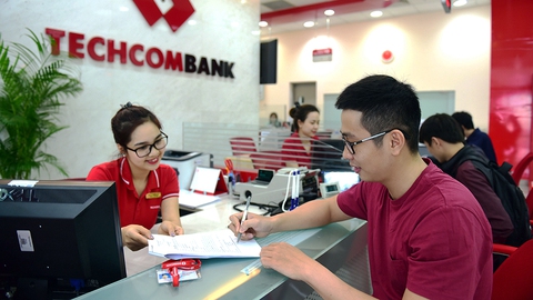 Thói quen tiền mặt vẫn đánh bật văn hóa cà thẻ trả tiền - Ảnh 2. Thói quen tiền mặt vẫn đánh bật văn hóa cà thẻ trả tiền - Ảnh 2.