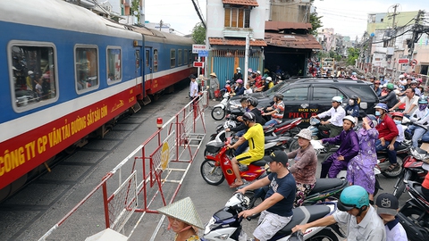 Việc gì phải bỏ ga Sài Gòn? - Ảnh 3. Việc gì phải bỏ ga Sài Gòn? - Ảnh 3.