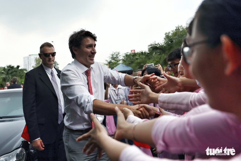 Nửa ngày của Thủ tướng Canada Trudeau tại TP.HCM - Ảnh 6. Nửa ngày của Thủ tướng Canada Trudeau tại TP.HCM - Ảnh 6.