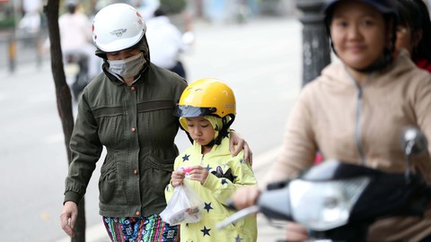 Cả nước lạnh, nhiều nơi dân phải cuốn chăn ra đường - Ảnh 5. Cả nước lạnh, nhiều nơi dân phải cuốn chăn ra đường - Ảnh 5.