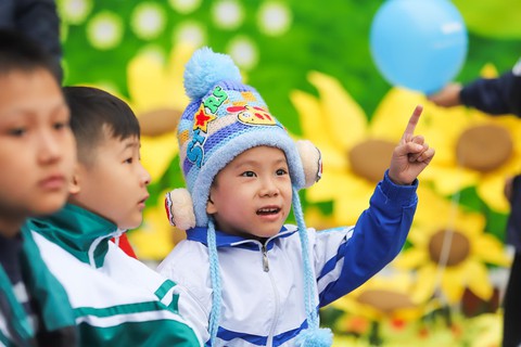 Hướng dương bừng sáng ở Sài Gòn và Hà Nội - Ảnh 11. Hướng dương bừng sáng ở Sài Gòn và Hà Nội - Ảnh 11.