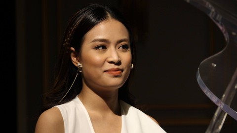Đạo diễn Khải Hưng: tôi bất ngờ khi Hoàng Thùy Linh tìm đến - Ảnh 5. Đạo diễn Khải Hưng: tôi bất ngờ khi Hoàng Thùy Linh tìm đến - Ảnh 5.