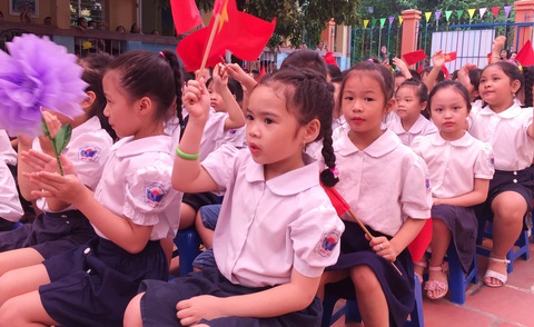 Hà Nội công bố đường dây nóng phản ánh thu sai tiền trường - Ảnh 1. Hà Nội công bố đường dây nóng phản ánh thu sai tiền trường - Ảnh 1.