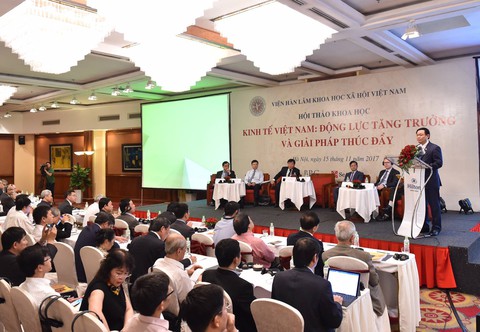 Việt Nam vẫn đang tồn tại hai nền kinh tế biệt lập - Ảnh 1. Việt Nam vẫn đang tồn tại hai nền kinh tế biệt lập - Ảnh 1.