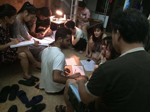 Ăn ngủ tiếng Anh ở homestay với Tây - Ảnh 1. Ăn ngủ tiếng Anh ở homestay với Tây - Ảnh 1.