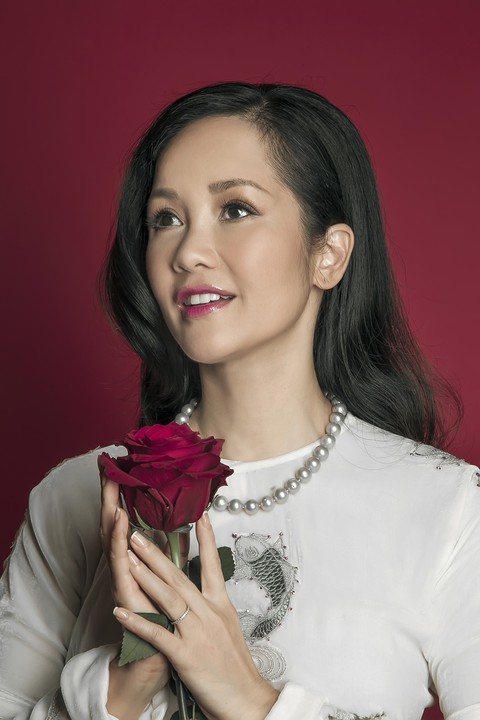 Hồng Nhung: diva chẳng cần hát nhạc diva - Ảnh 7. Hồng Nhung: diva chẳng cần hát nhạc diva - Ảnh 7.