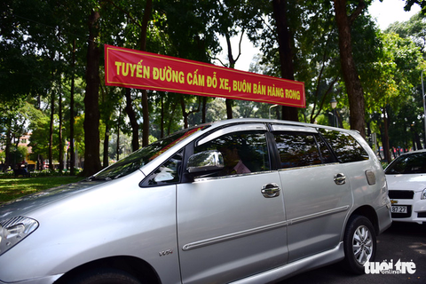 Du lịch gặp khó vì chỗ giữ, đậu xe - Ảnh 5. Du lịch gặp khó vì chỗ giữ, đậu xe - Ảnh 5.