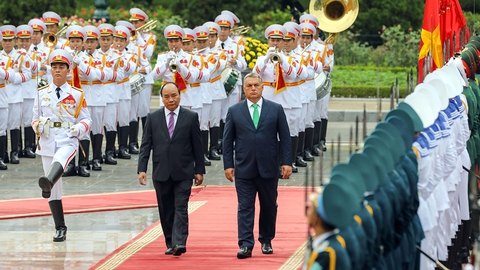 Thủ tướng Hungary thăm Việt Nam, thúc đẩy hợp tác song phương - Ảnh 4. Thủ tướng Hungary thăm Việt Nam, thúc đẩy hợp tác song phương - Ảnh 4.