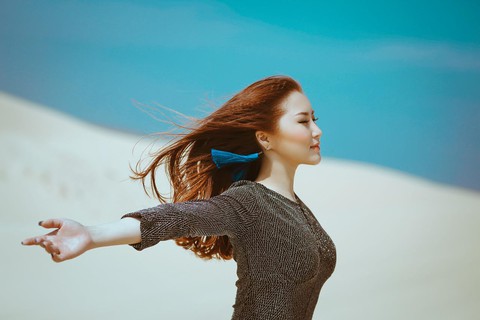 Sau Em gái mưa, Hương Tràm thể hiện nhạc phim Giấc mơ Mỹ - Ảnh 2. Sau Em gái mưa, Hương Tràm thể hiện nhạc phim Giấc mơ Mỹ - Ảnh 2.