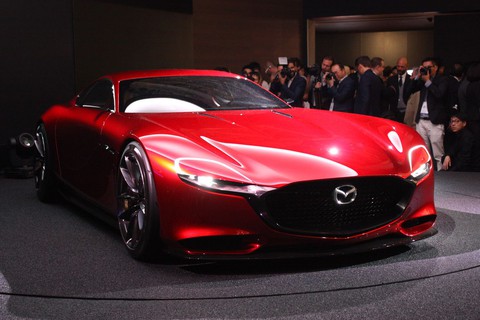 Mazda giới thiệu xe concept sử dụng động cơ quay chạy cực êm - Ảnh 3. Mazda giới thiệu xe concept sử dụng động cơ quay chạy cực êm - Ảnh 3.