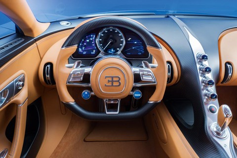 Chỉ 32 giây, Bugatti Chiron tăng tốc từ 0 lên 400km - Ảnh 3. Chỉ 32 giây, Bugatti Chiron tăng tốc từ 0 lên 400km - Ảnh 3.