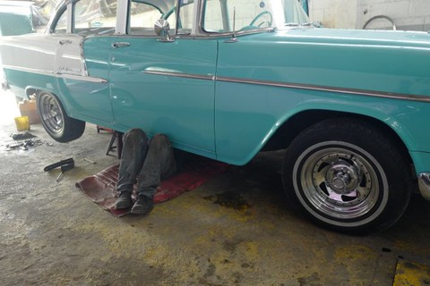 Kiếm bộn tiền nhờ phục chế xe cổ - Ảnh 5. Kiếm bộn tiền nhờ phục chế xe cổ - Ảnh 5.