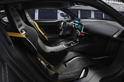 Mercedes ra mắt siêu xe hybrid: khi xe đua thành xe chạy trên phố - Ảnh 5. Mercedes ra mắt siêu xe hybrid: khi xe đua thành xe chạy trên phố - Ảnh 5.
