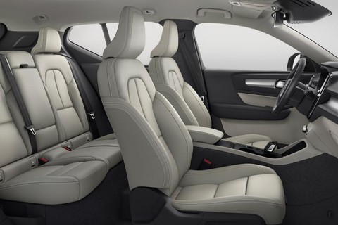 Volvo XC40: đẹp tinh tế, giàu cảm xúc - Ảnh 7. Volvo XC40: đẹp tinh tế, giàu cảm xúc - Ảnh 7.