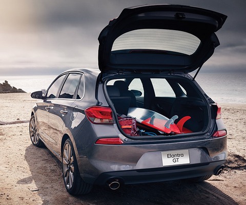 Elantra GT Sport 2018: chiếc xe lý tưởng dành cho cả gia đình - Ảnh 9. Elantra GT Sport 2018: chiếc xe lý tưởng dành cho cả gia đình - Ảnh 9.