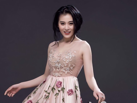 Nếu khóc, cũng là nước mắt trong lòng dốc ra - Ảnh 1. Nếu khóc, cũng là nước mắt trong lòng dốc ra - Ảnh 1.