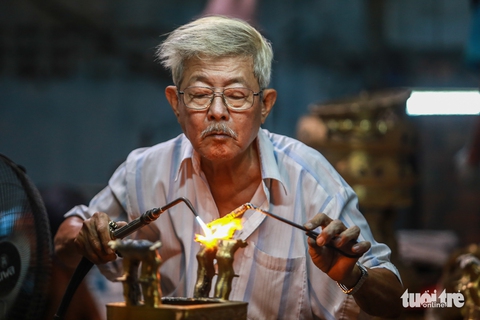 Làng nghề hiếm hoi còn sót lại ở Sài Gòn - Ảnh 13. Làng nghề hiếm hoi còn sót lại ở Sài Gòn - Ảnh 13.