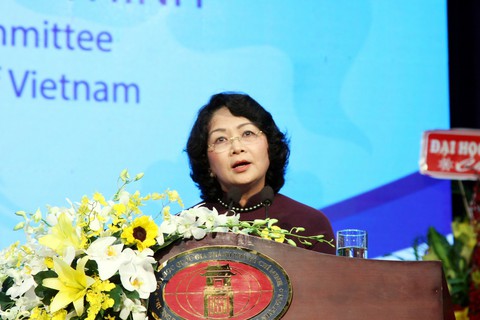 Quan tâm giảng viên trẻ, phát triển các ngành khoa học cơ bản - Ảnh 1. Quan tâm giảng viên trẻ, phát triển các ngành khoa học cơ bản - Ảnh 1.