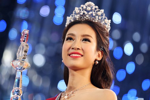 Hoa hậu Việt Nam sẽ tiếp tục cõng điện lên bản - Ảnh 3. Hoa hậu Việt Nam sẽ tiếp tục cõng điện lên bản - Ảnh 3.
