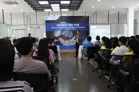 Cung cấp kiến thức sở hữu trí tuệ cho startup trẻ - Ảnh 2. Cung cấp kiến thức sở hữu trí tuệ cho startup trẻ - Ảnh 2.