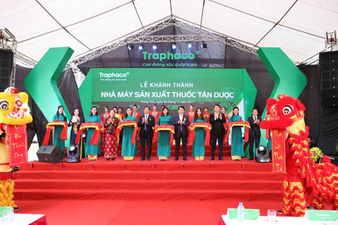 Nhà máy dược phẩm xanh: Giảm một nửa nhân lực, tăng năng suất gấp ba - Ảnh 2. Nhà máy dược phẩm xanh: Giảm một nửa nhân lực, tăng năng suất gấp ba - Ảnh 2.
