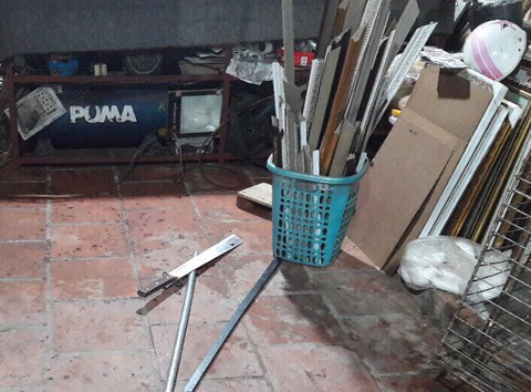 Bắt khẩn cấp một đối tượng trong vụ hỗn chiến ở Bình Dương - Ảnh 2. Bắt khẩn cấp một đối tượng trong vụ hỗn chiến ở Bình Dương - Ảnh 2.