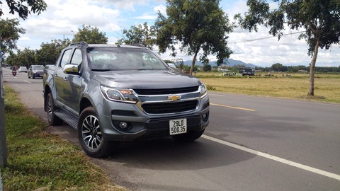 Đánh giá xe Colorado HighCountry: chàng cao bồi thông minh từ Mỹ - Ảnh 2. Đánh giá xe Colorado HighCountry: chàng cao bồi thông minh từ Mỹ - Ảnh 2.