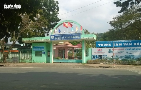 Đâm chết bạn tình rồi nhảy xuống núi Sập tự tử - Ảnh 1. Đâm chết bạn tình rồi nhảy xuống núi Sập tự tử - Ảnh 1.