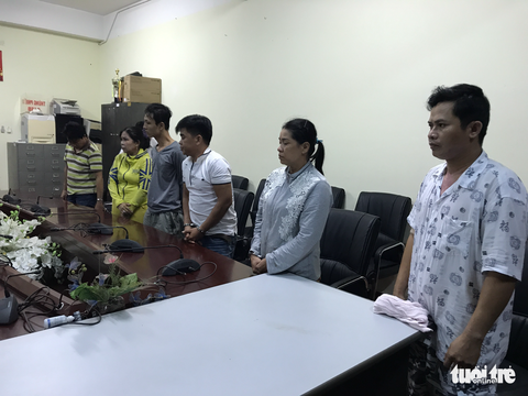 Manh mối phá án đốt xe giám đốc từ chiếc điện thoại cháy đen - Ảnh 2. Manh mối phá án đốt xe giám đốc từ chiếc điện thoại cháy đen - Ảnh 2.