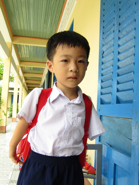 Cậu bé dị tật và ước mơ xây nhà cho trẻ khuyết tật - Ảnh 3. Cậu bé dị tật và ước mơ xây nhà cho trẻ khuyết tật - Ảnh 3.