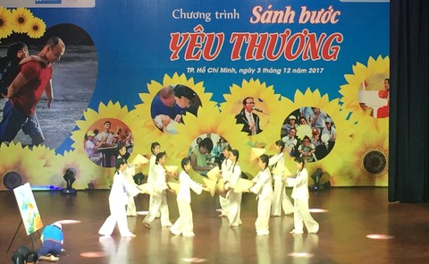 Vượt qua giới hạn khiếm khuyết thân thể - Ảnh 2. Vượt qua giới hạn khiếm khuyết thân thể - Ảnh 2.