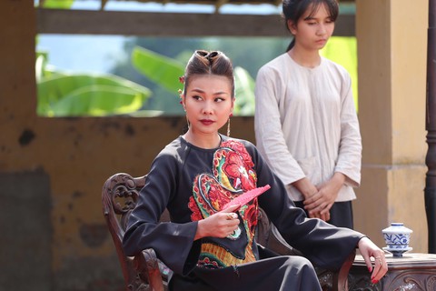 Dâu nào cũng kết thảm hơn Mẹ chồng thì coi phim làm gì vậy trời? - Ảnh 9. Dâu nào cũng kết thảm hơn Mẹ chồng thì coi phim làm gì vậy trời? - Ảnh 9.