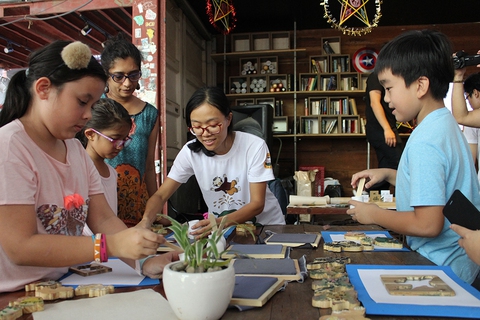 Tôi mong nhiều em bé được trải nghiệm in tranh Đông Hồ - Ảnh 2. Tôi mong nhiều em bé được trải nghiệm in tranh Đông Hồ - Ảnh 2.
