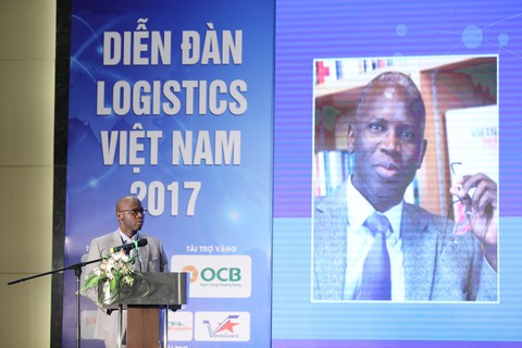Việt Nam mất thế cạnh tranh do phí logistics quá cao - Ảnh 1. Việt Nam mất thế cạnh tranh do phí logistics quá cao - Ảnh 1.