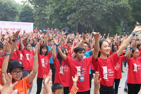Hoa hậu Ngọc Hân hòa nhịp cùng Nhảy! Vì sự tử tế 2017 - Ảnh 2. Hoa hậu Ngọc Hân hòa nhịp cùng Nhảy! Vì sự tử tế 2017 - Ảnh 2.