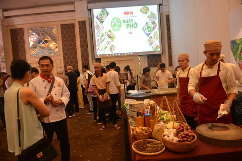 Đề xuất xác lập Ngày của Phở Việt Nam là 12-12 - Ảnh 7. Đề xuất xác lập Ngày của Phở Việt Nam là 12-12 - Ảnh 7.