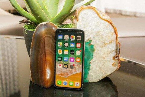 Điểm mặt 9 ‘anh tài smartphone kháng nước - Ảnh 1. Điểm mặt 9 ‘anh tài smartphone kháng nước - Ảnh 1.
