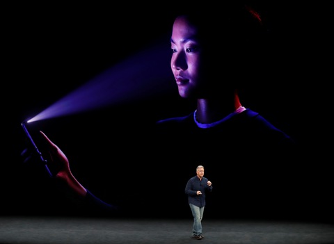 Người dùng cho rằng iPhone X quá đắt đỏ - Ảnh 1. Người dùng cho rằng iPhone X quá đắt đỏ - Ảnh 1.