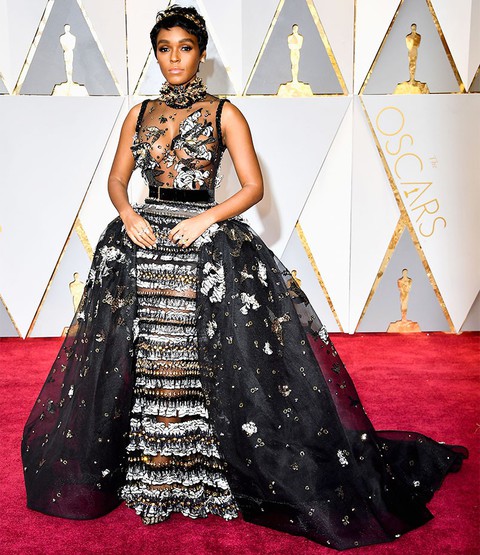 10 bộ váy Oscar được săn lùng nhiều nhất trên mạng năm 2017 - Ảnh 4. 10 bộ váy Oscar được săn lùng nhiều nhất trên mạng năm 2017 - Ảnh 4.