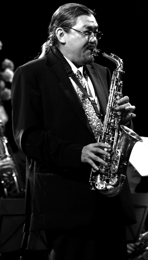 20 năm jazz, 50 năm nhạc và đêm chuyển giao thế hệ - Ảnh 9. 20 năm jazz, 50 năm nhạc và đêm chuyển giao thế hệ - Ảnh 9.