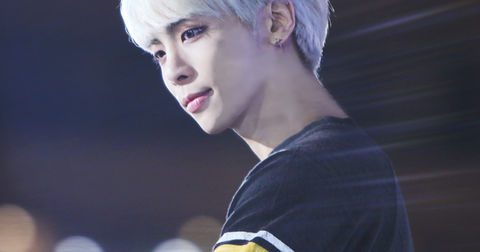 Ngôi sao Kpop Kim Jonghyun (SHINee) đã chết, nghi tự tử - Ảnh 3. Ngôi sao Kpop Kim Jonghyun (SHINee) đã chết, nghi tự tử - Ảnh 3.