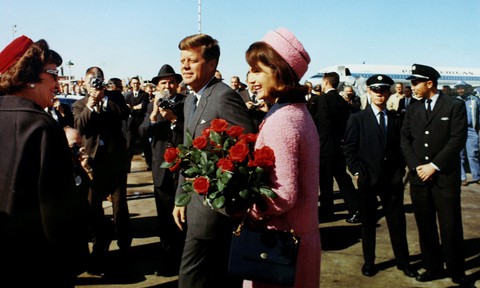 Chính phủ Mỹ công bố hồ sơ vụ ám sát tổng thống Kennedy - Ảnh 1. Chính phủ Mỹ công bố hồ sơ vụ ám sát tổng thống Kennedy - Ảnh 1.