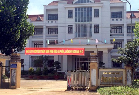 Khiển trách giám đốc sở đề nghị bổ nhiệm cấp dưới thần tốc - Ảnh 1. Khiển trách giám đốc sở đề nghị bổ nhiệm cấp dưới thần tốc - Ảnh 1.